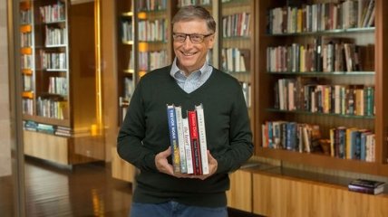 Билл Гейтс поделился своим списком книг на лето