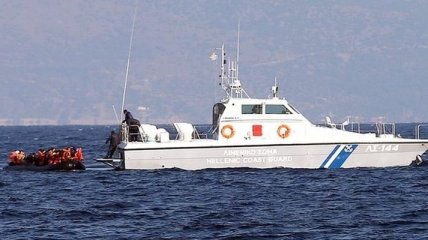 Возле берегов Греции затонула лодка с мигрантами, есть погибшие
