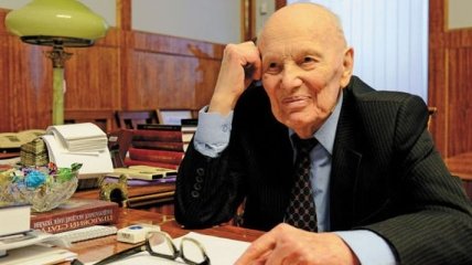 "Выдающийся человек": В возрасте 101 года умер Борис Патон