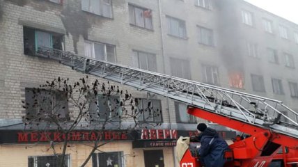 В Павлограде вспыхнуло общежитие, есть пострадавшие: фото, видео ЧП