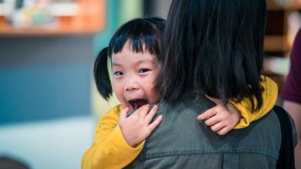 Их станет еще больше: в Китае парам разрешили иметь троих детей