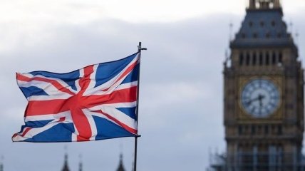 Более миллиона британцев не хотят остановки работы парламента