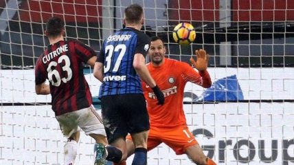 "Милан" в дополнительное время "вырвал" тяжелую победу над "Интером"