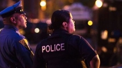 Полицейский в США застрелил женщину с топором