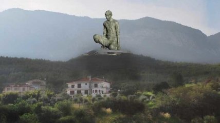 Лепили ногу, а получилось что получилось: на Кипре хотят установить статую крестьянина с "гигантским пенисом"