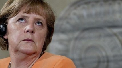 Немецкие экономисты раскритиковали Меркель за помощь еврозоне