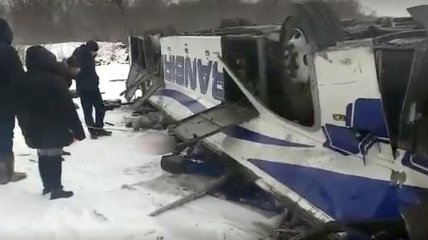 В России автобус с пассажирами рухнул с моста в реку: есть погибшие (Фото, Видео)