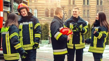 Рейтинг доверия граждан Украины к органам МВД: спасатели в лидерах