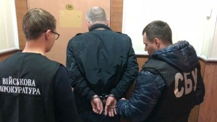 Директора завода "Укроборонпрома" поймали на взятке