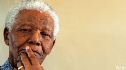 Нельсон Мандела первым в ЮАР получил удостоверение с микрочипом  