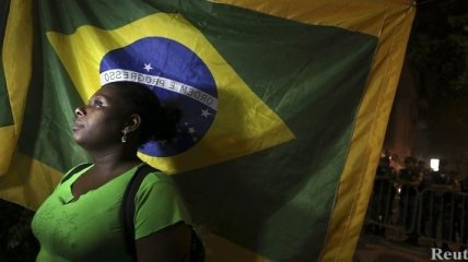 Бразильская полиция применила слезоточивый газ