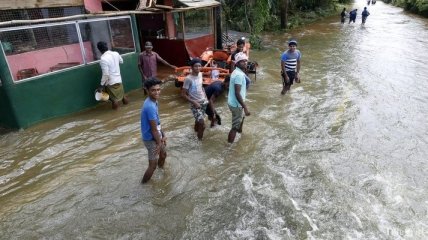 В результате наводнения на Шри-Ланке погибло более 150 человек 