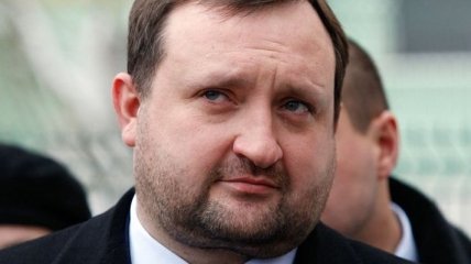 Арбузов опроверг информацию о тайном заседании Правительства
