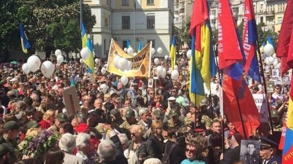 В Киеве возле Мемориала Славы произошли потасовки