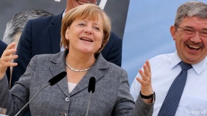 Меркель уверена в правильности своей политики