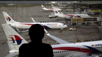 "Боинг" авиакомпании Malaysian Airlines совершил аварийную посадку 