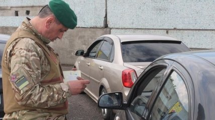 ГПС Украины: Через КПВВ "Марьинка" проследовало 420 автомобилей