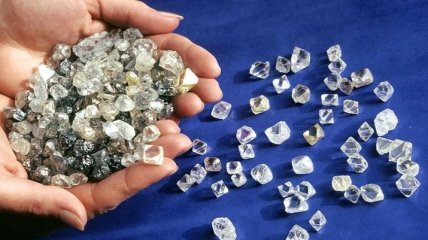 Ученые создали новый материал, который тверже алмаза