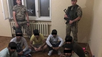 Группу мигрантов задержали правоохранители в Мукачево