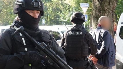 В Полтавской области задержали лидера и членов преступной группировки (Фото, Видео)