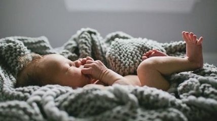 Физическое развитие ребенка в первые три месяца жизни