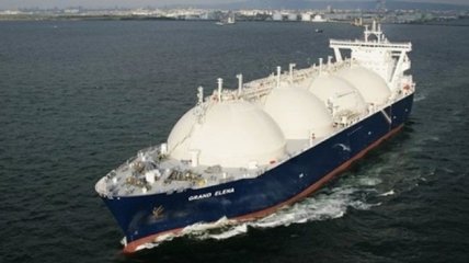 Возле Гибралтара задержан танкер с украинцами на борту
