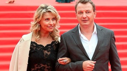 В Сети появилась официальная дата развода Башарова 