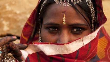 Власти индийского штата возвращают женам сбежавших от них мужей