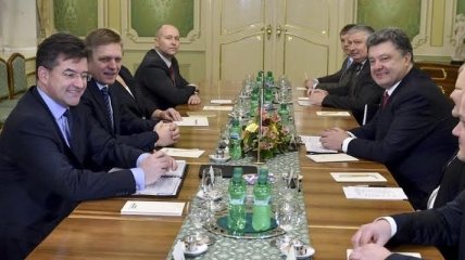 Началась встреча Порошенко с премьером Словакии