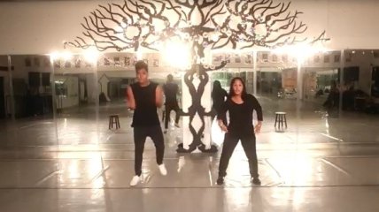 Драйвовый танец глухой женщины и ее сына (видео)