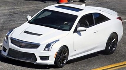 Cadillac ATS-V Coupe поймали без камуфляжа