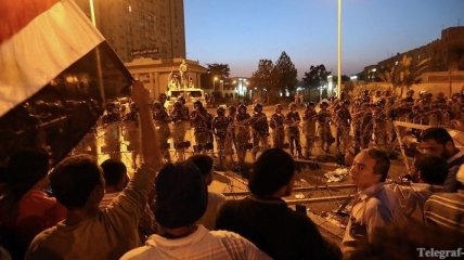 Два человека погибли и десятки пострадали в столкновениях в Каире