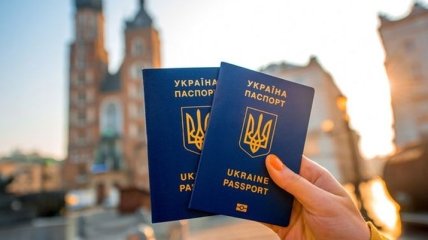 Украинцы назвали лучшие страны для работы за границей