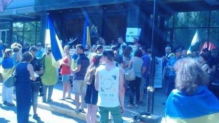 Под ГПУ митинг: активисты требуют уволить Шокина и его замов