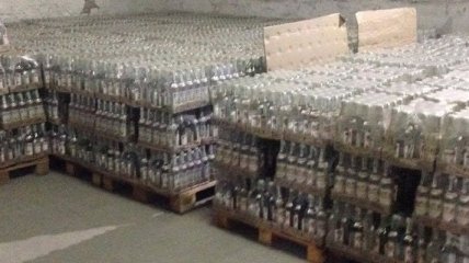 В Херсоне изъяты 18 тысяч литров контрафактной водки