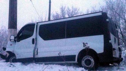 В Славянске микроавтобус въехал в столб, пострадали 7 человек