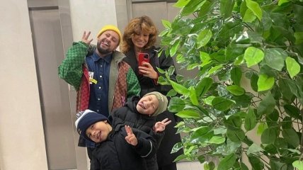 Дмитрий Монатик со своей семьей