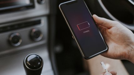 Користувачі не хочуть заряджати мобільник "потроху"