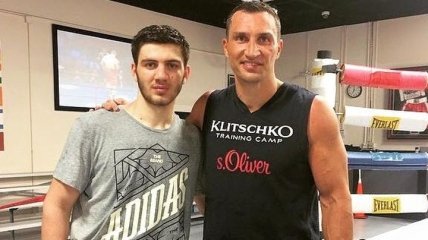 Спарринг-партнер Кличко выйдет в ринг против Адамека