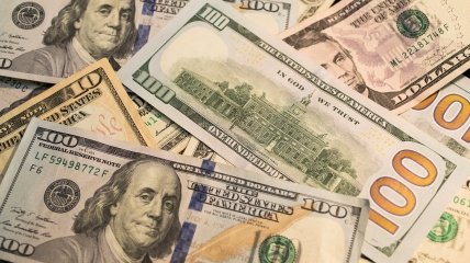 НБУ пока не будет пересматривать официальный курс доллара
