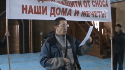 Крымские активисты объявили голодовку против сноса мечети до приезда Путина