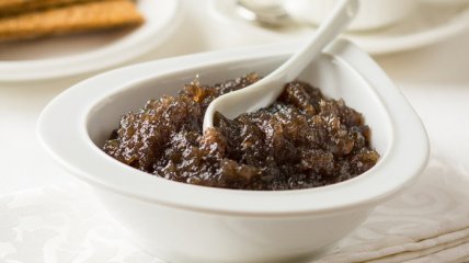 Секреты армянской кухни: варенье из баклажанов с орехами