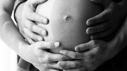 В США запретили прикасаться к беременным