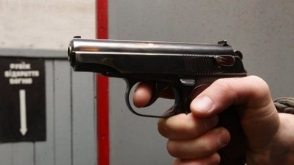 В Сумской области полицейский стрелял в хулигана