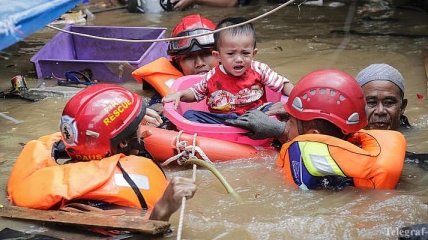 Последствия наводнения в Джакарте: количество пострадавших (Фото)