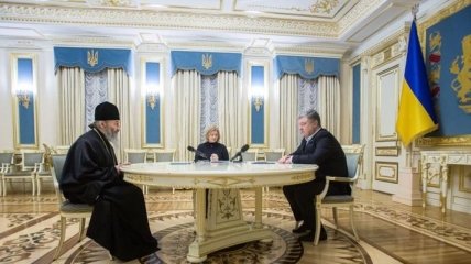 Геращенко назвала фейком информацию о "платной встрече" Трампа с Порошенко