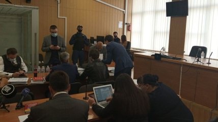 Суд отказался менять меру пресечения Стерненко
