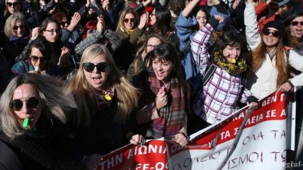 Греческие учителя опять вышли на акцию протеста
