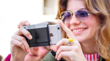 Чехол Pictar превращает iPhone в полноценную фотокамеру