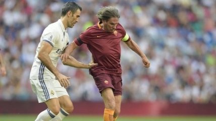 "Реал" разгромил "Рому" в матче легенд (Видео)